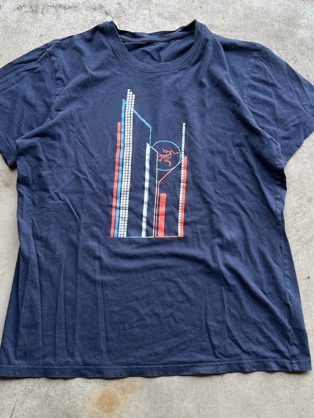 Arc’teryx men’s Graphic Print Hiking Geometric Logo Tee Vintage Sz L Navy Blue